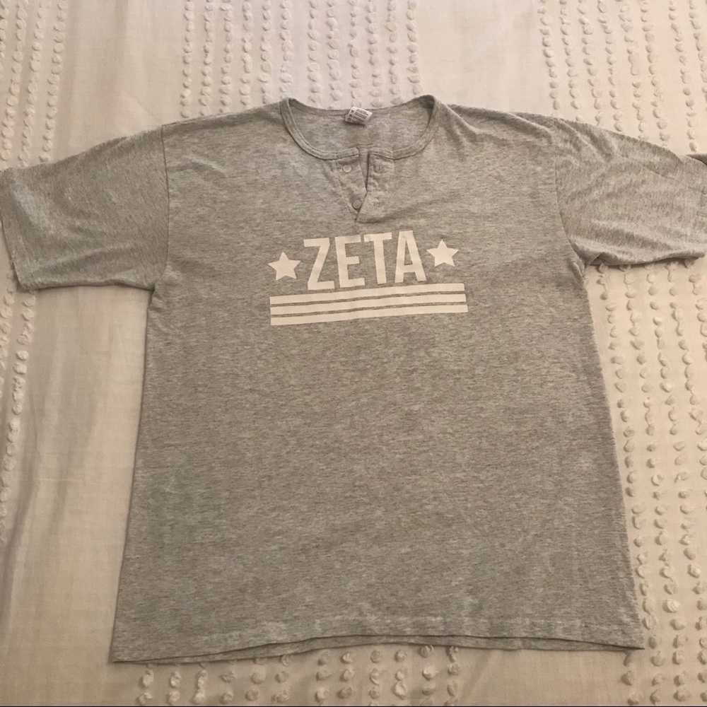 Zeta Gray Henley